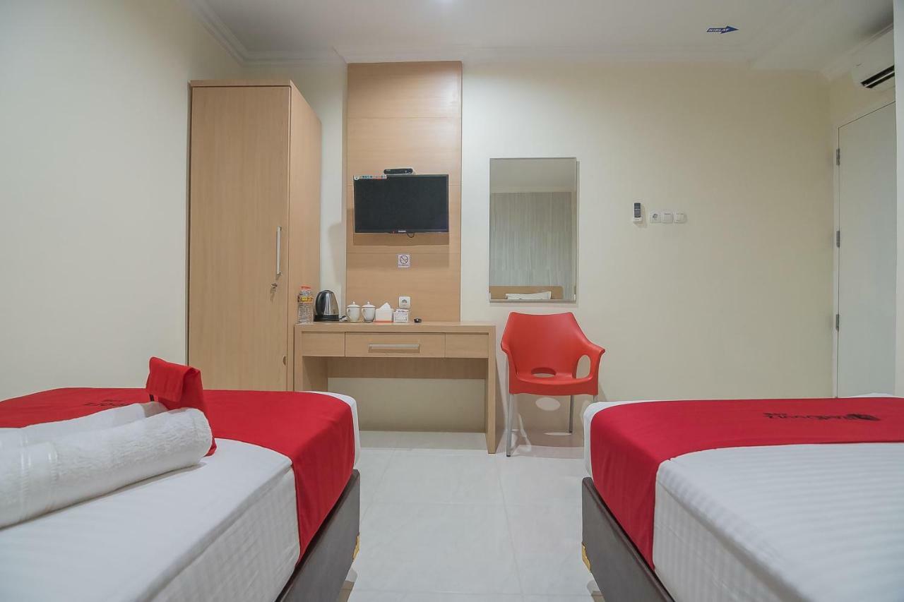 Reddoorz Near Mt Haryono Semarang Hotell Eksteriør bilde
